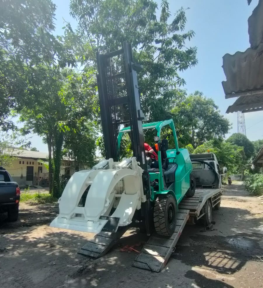 copy WhatsApp Image 2023-12-22 at 03.49.19 (1) rental forklift